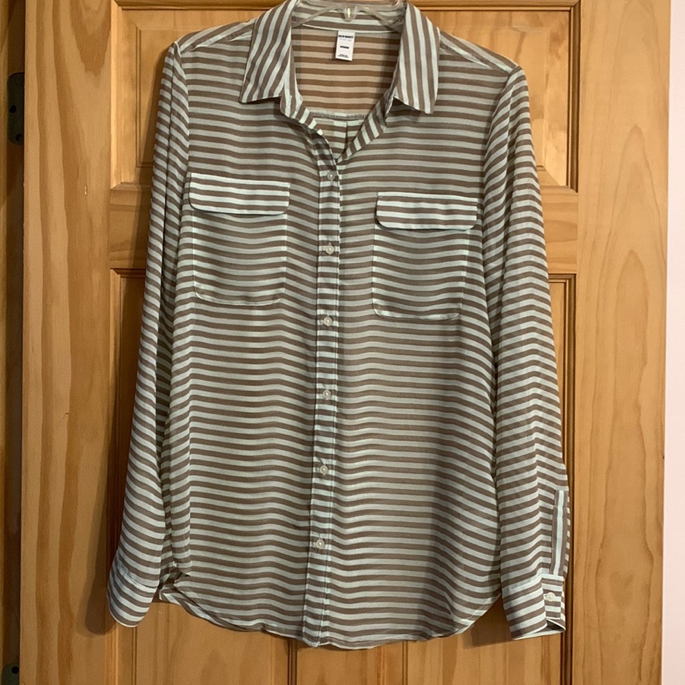 Old navy womens button down shirt